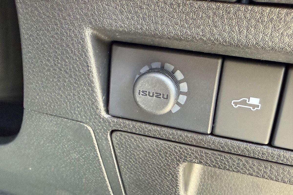 2025 Isuzu D-MAX LS-U+ 4X4