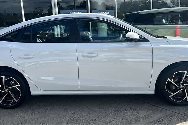 2025 MG MG5 Essence