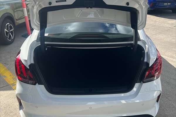 2025 MG MG5 Essence
