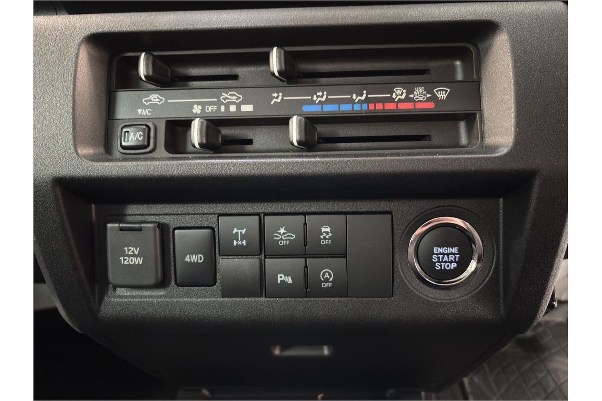 2025 Daihatsu Hijet Jumbo Extra 4WD