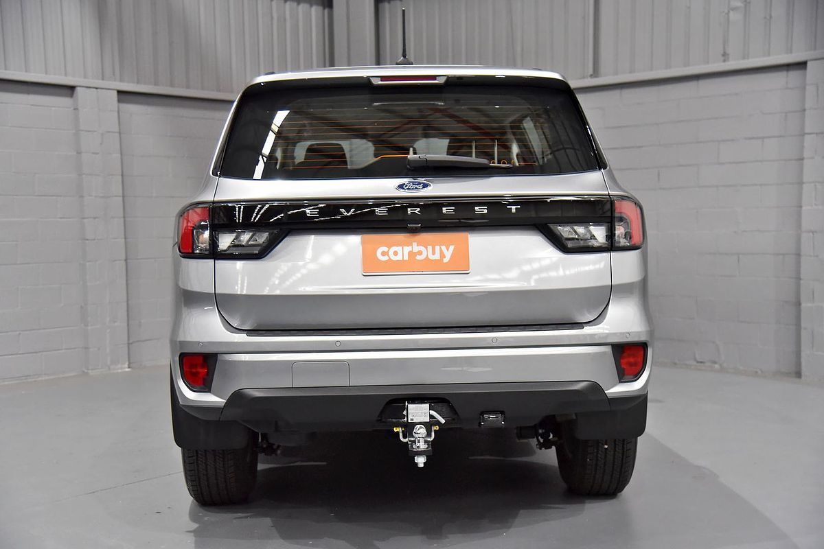 2024 Ford Everest Ambiente 2.0L