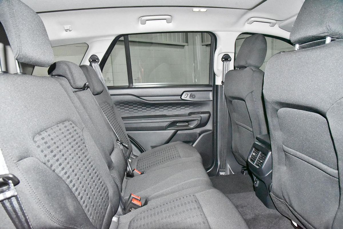 2024 Ford Everest Ambiente 2.0L