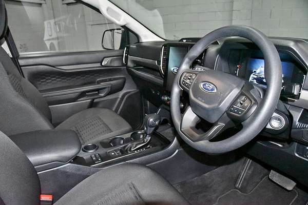 2024 Ford Everest Ambiente 2.0L