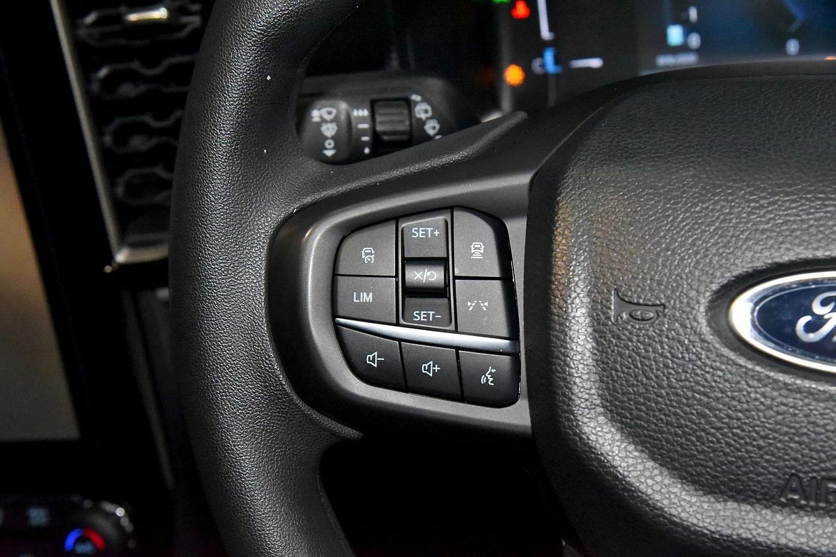 2024 Ford Everest Ambiente 2.0L
