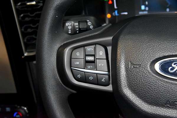 2024 Ford Everest Ambiente 2.0L