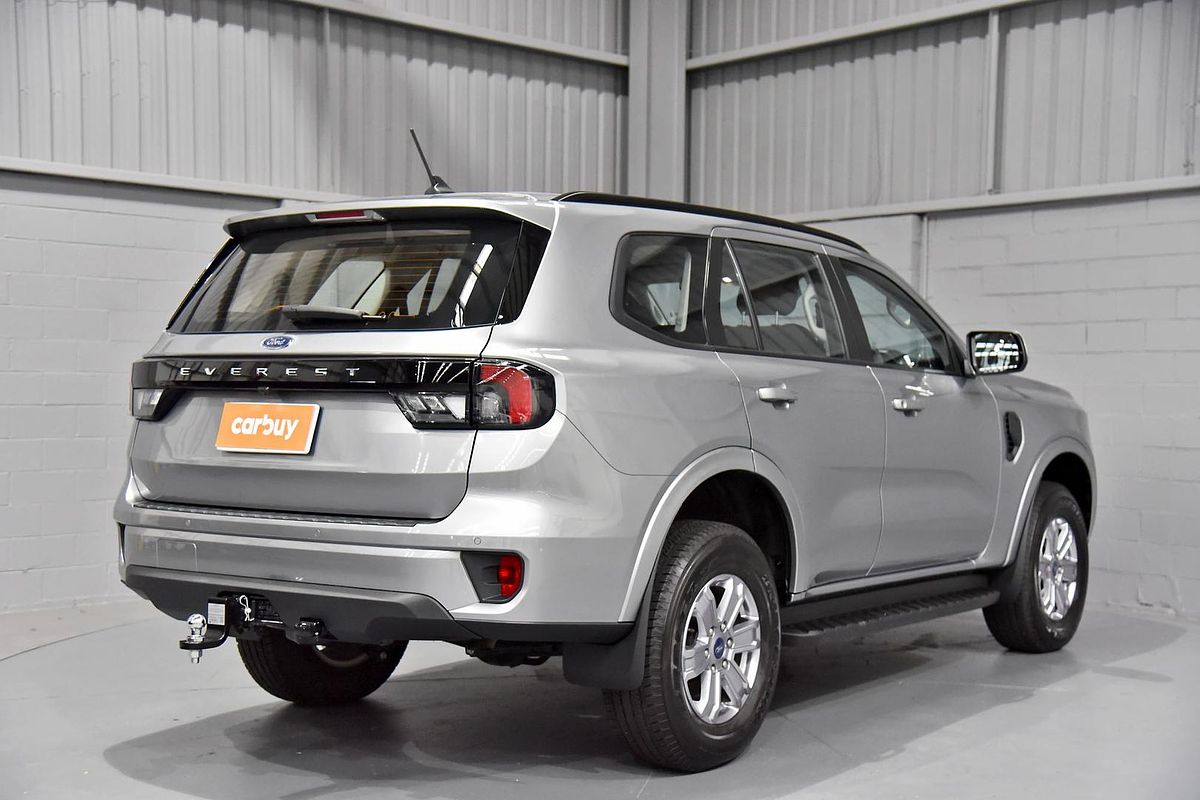 2024 Ford Everest Ambiente 2.0L