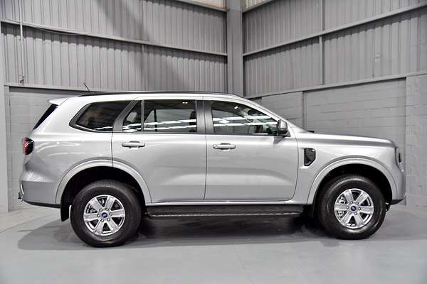 2024 Ford Everest Ambiente 2.0L