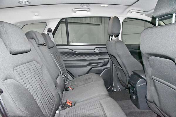 2024 Ford Everest Ambiente 2.0L