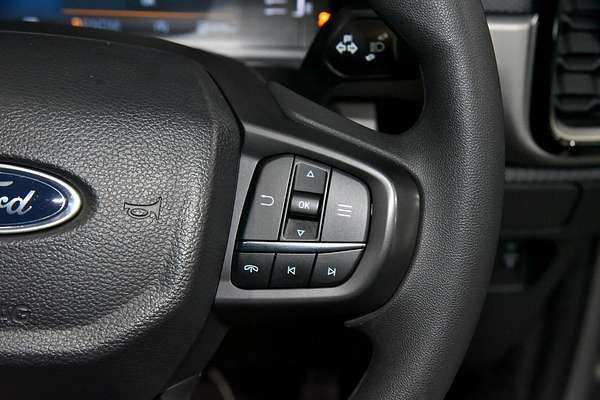 2024 Ford Everest Ambiente 2.0L