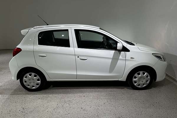 2021 Mitsubishi Mirage ES LB