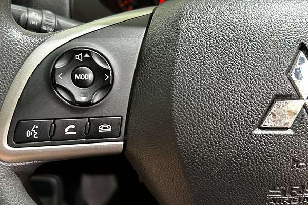 2021 Mitsubishi Mirage ES LB