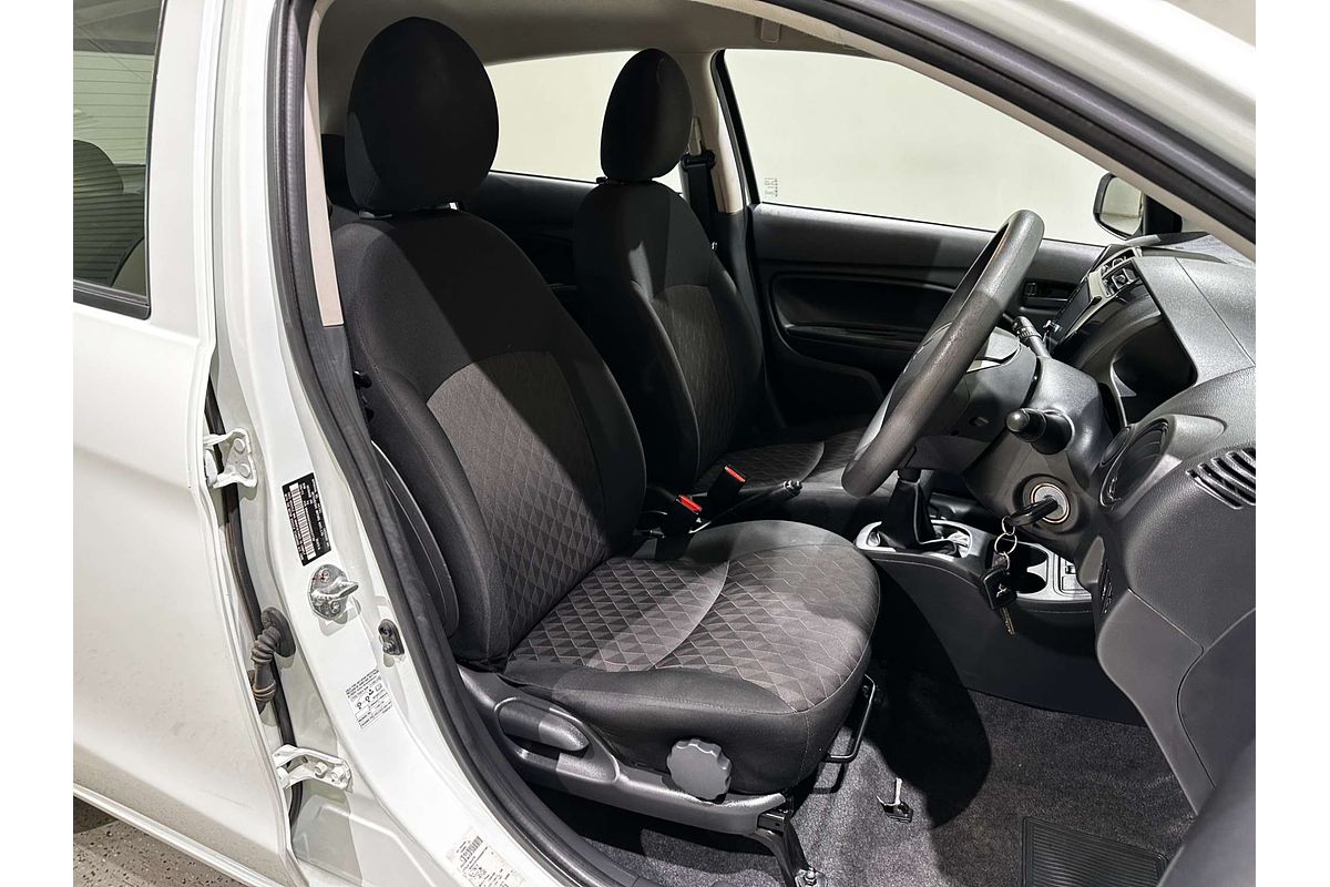 2021 Mitsubishi Mirage ES LB
