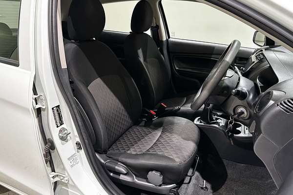 2021 Mitsubishi Mirage ES LB