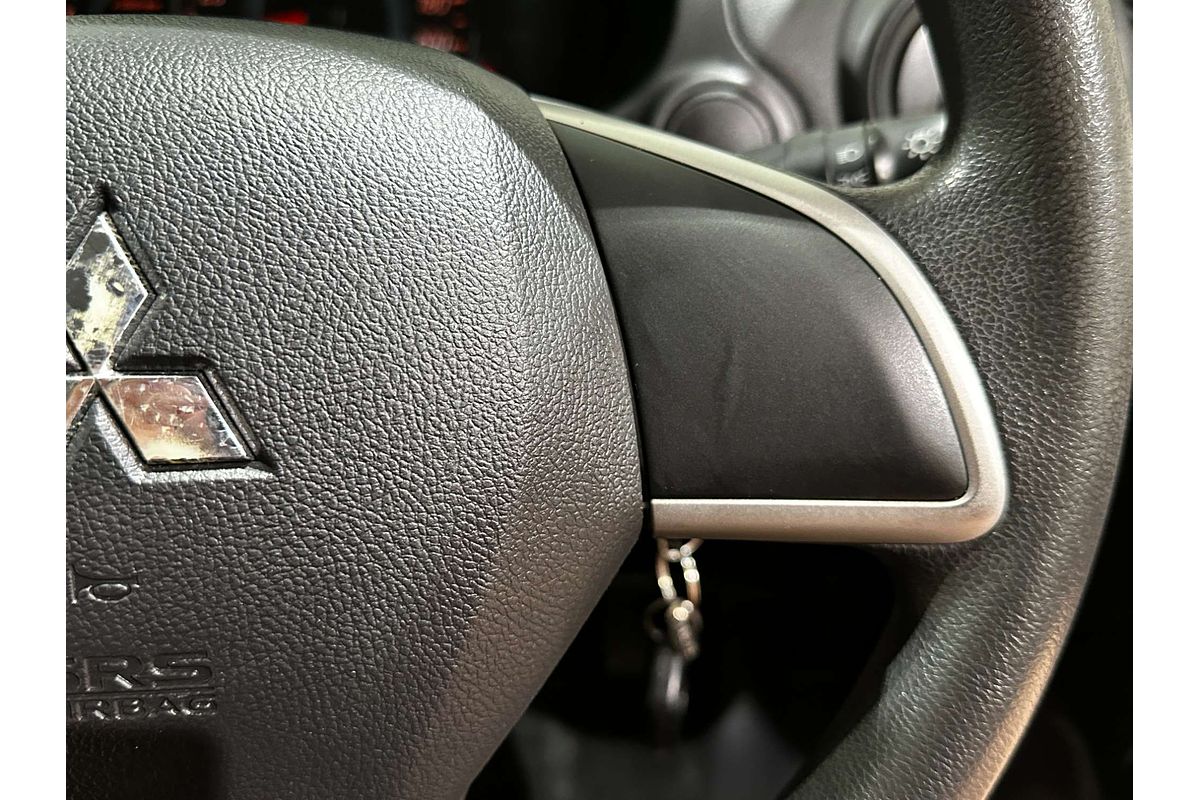 2021 Mitsubishi Mirage ES LB