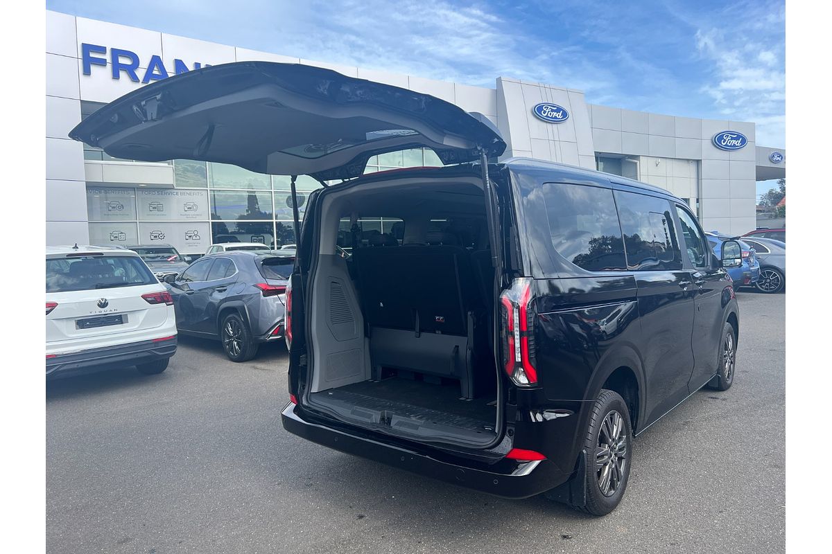 2024 Ford Tourneo Titanium X AV SWB