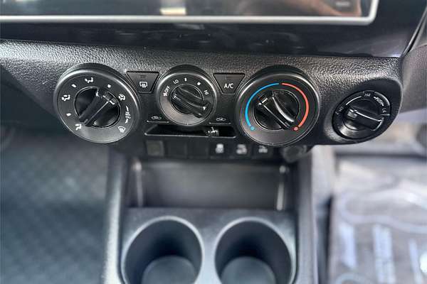 2020 Toyota Hilux SR GUN126R 4X4