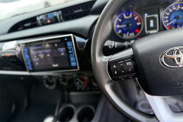 2020 Toyota Hilux SR GUN126R 4X4