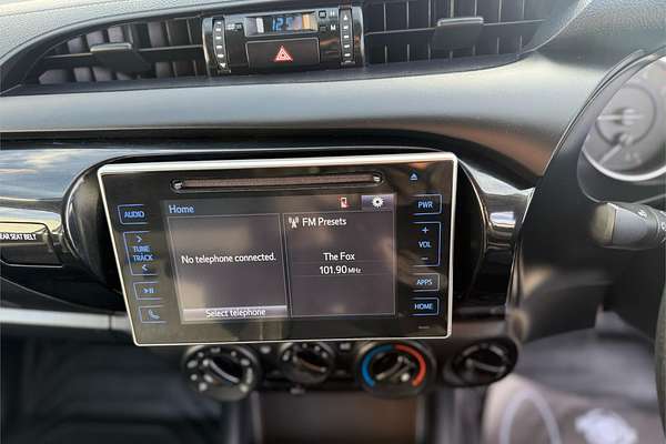 2019 Toyota Hilux SR GUN126R 4X4