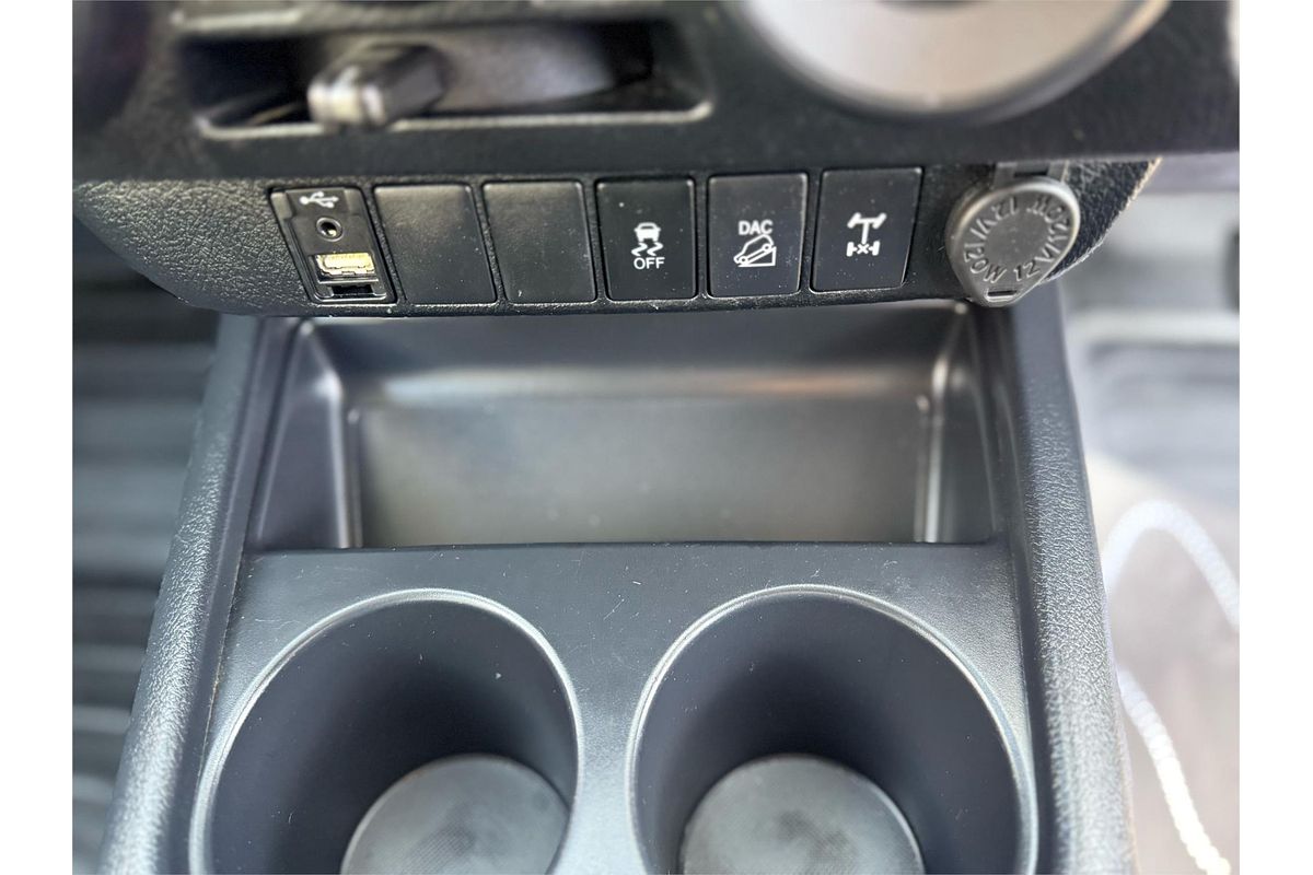 2019 Toyota Hilux SR GUN126R 4X4