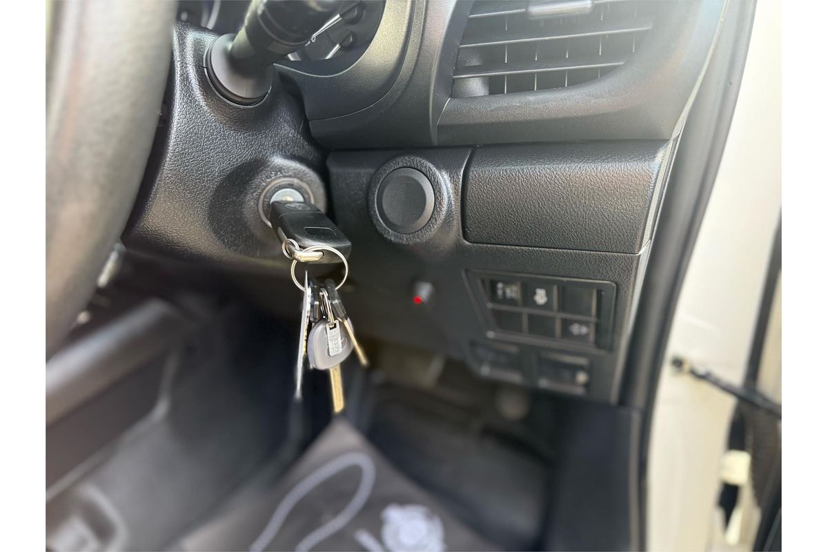 2019 Toyota Hilux SR GUN126R 4X4