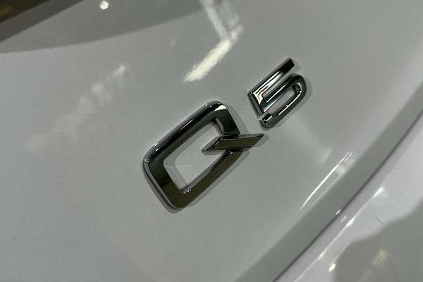 2021 Audi Q5 45 TFSI Sport FY