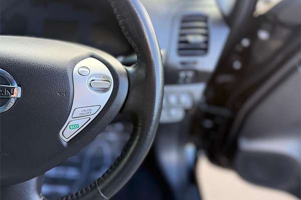 2016 Nissan LEAF ZEO