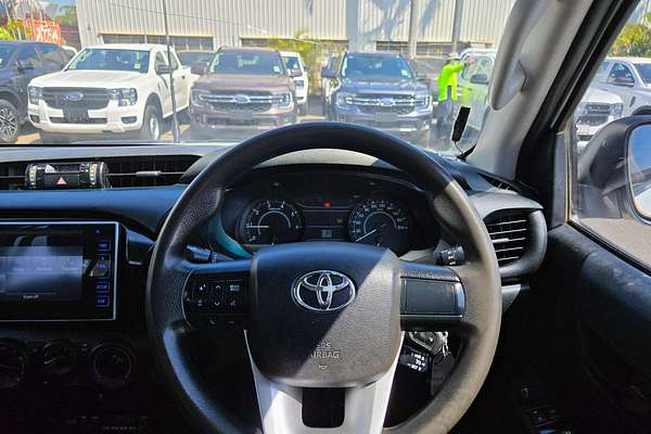 2016 Toyota Hilux Workmate GUN125R 4X4