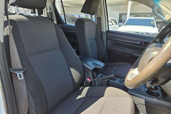 2016 Toyota Hilux Workmate GUN125R 4X4