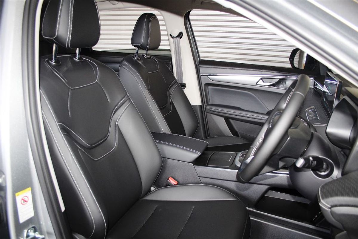 Jolion Pro Luxury Auto 4x2 Hybrid