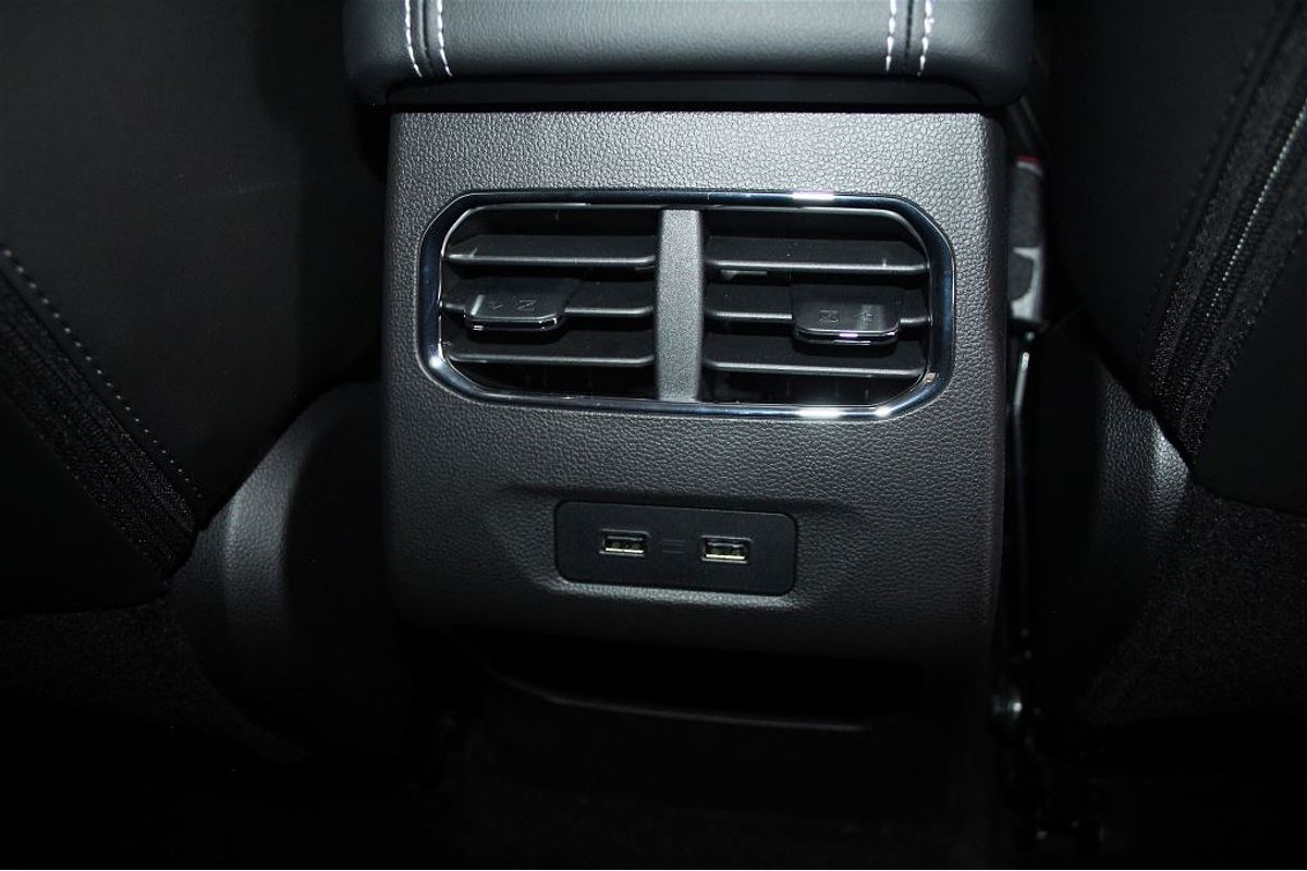 Jolion Pro Luxury Auto 4x2 Hybrid