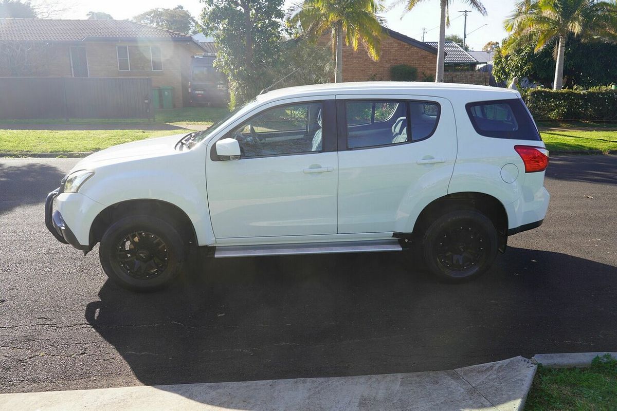 2016 Isuzu MU-X LS-M
