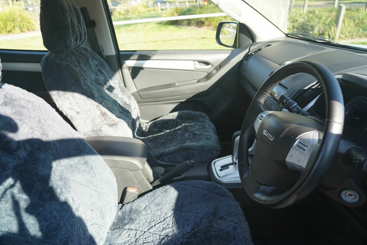 2016 Isuzu MU-X LS-M