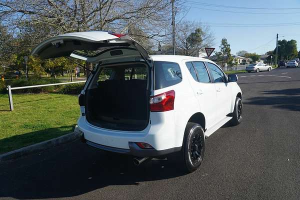 2016 Isuzu MU-X LS-M