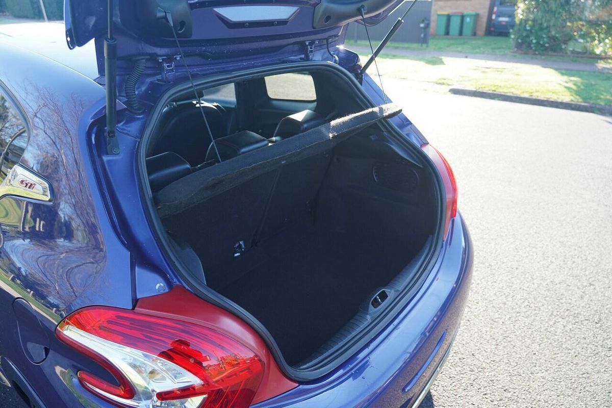 2013 Peugeot 208 GTi A9