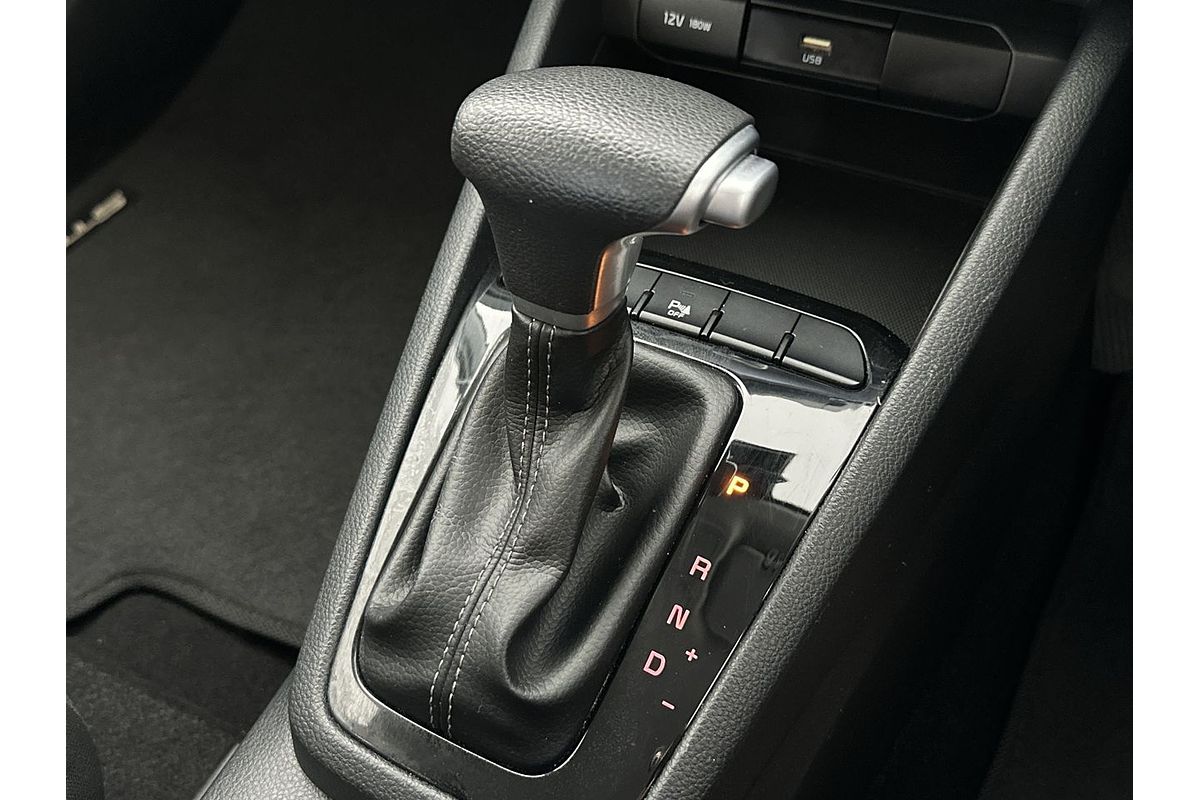2023 Kia Stonic S YB