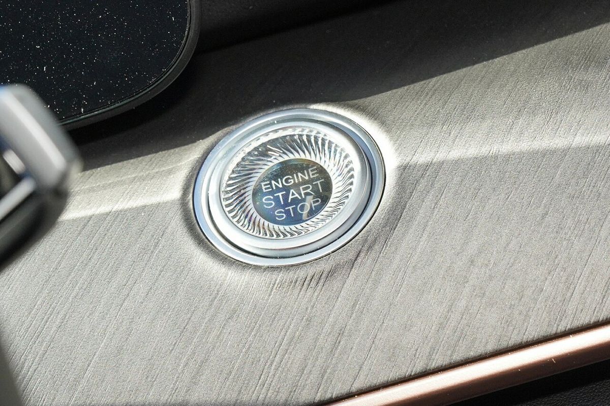 2025 Jaecoo J8 Track