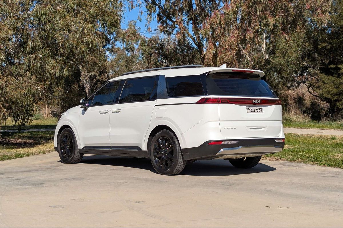 2023 Kia Carnival Platinum KA4