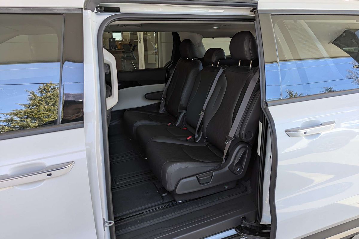2023 Kia Carnival Platinum KA4