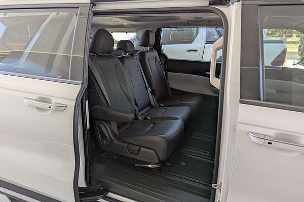 2023 Kia Carnival Platinum KA4
