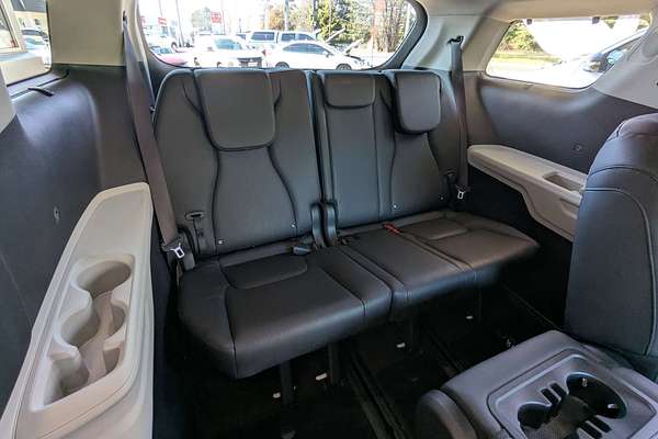 2023 Kia Carnival Platinum KA4
