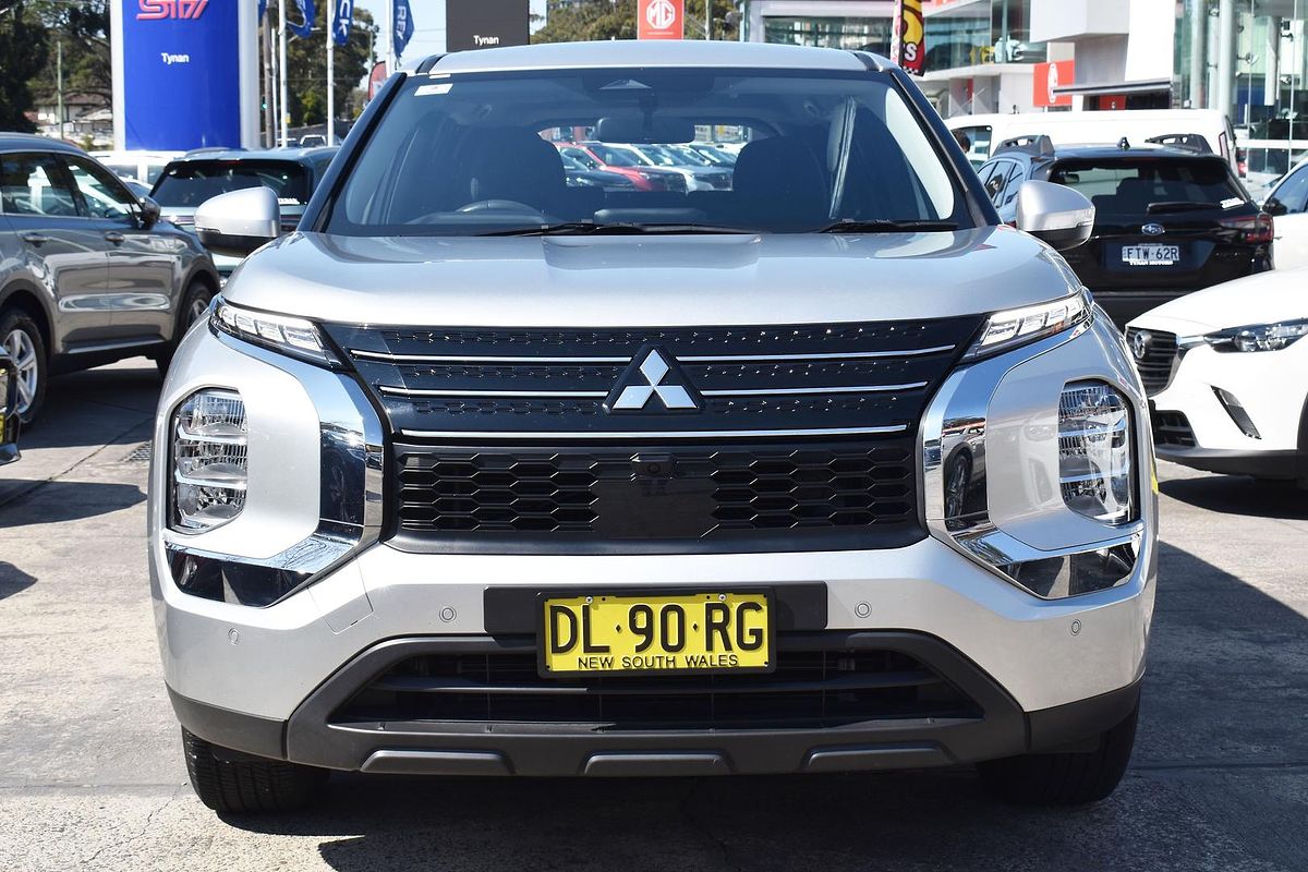 2024 Mitsubishi Outlander ES ZM
