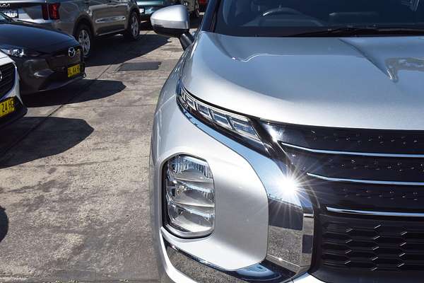 2024 Mitsubishi Outlander ES ZM