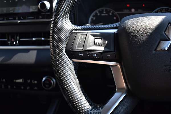 2024 Mitsubishi Outlander ES ZM