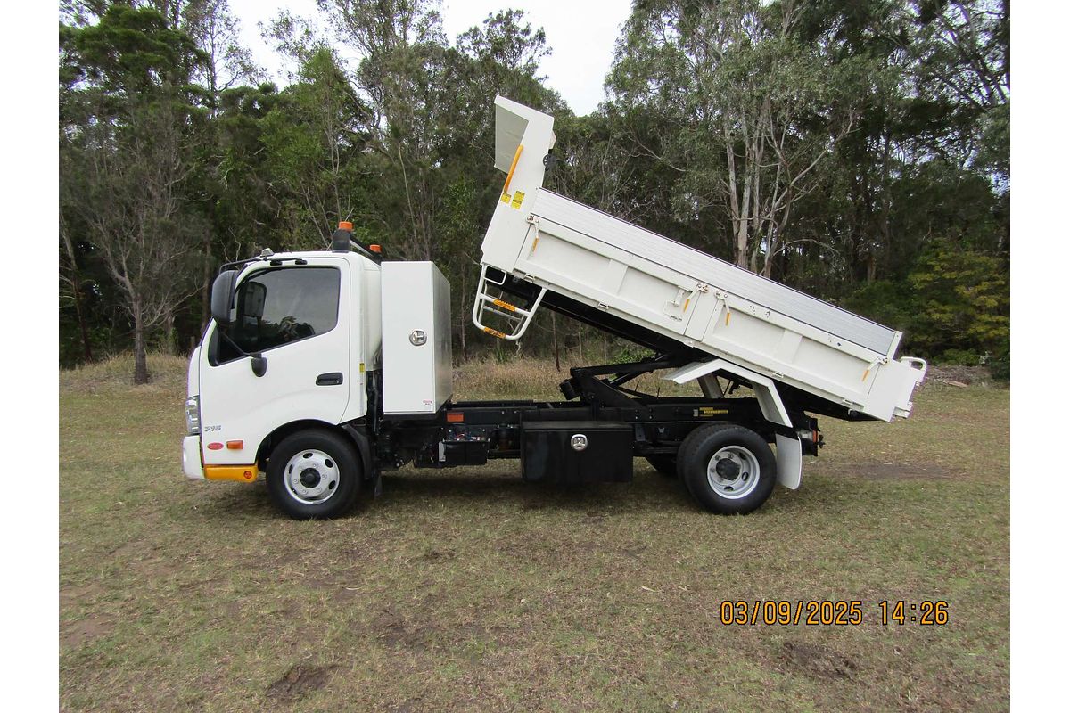 2017 Hino 300 Series 716 4x2