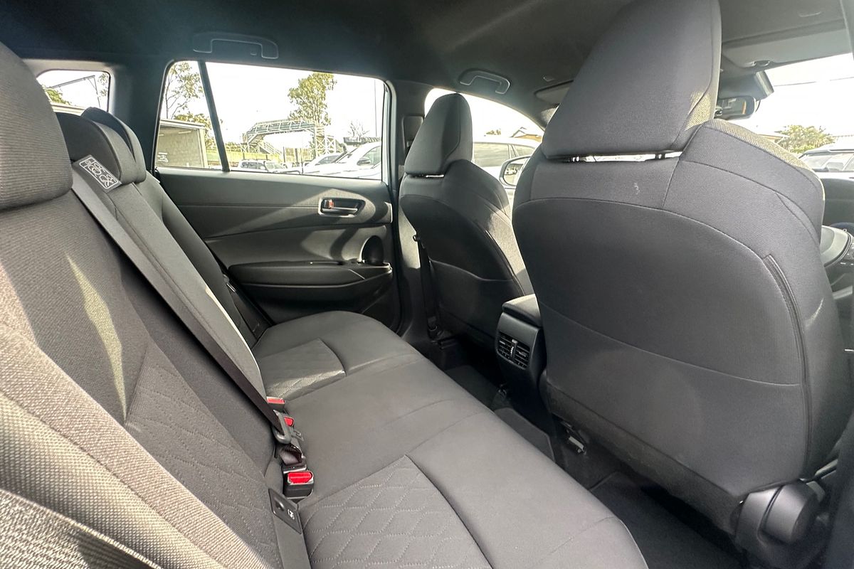 2024 Toyota Corolla Cross GX MXGH10R