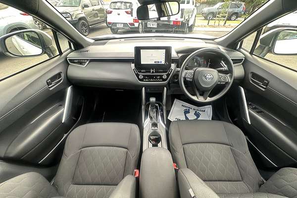 2024 Toyota Corolla Cross GX MXGH10R