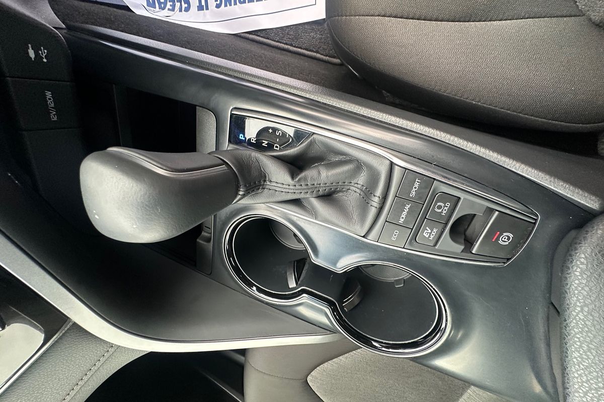 2020 Toyota Camry Ascent Sport