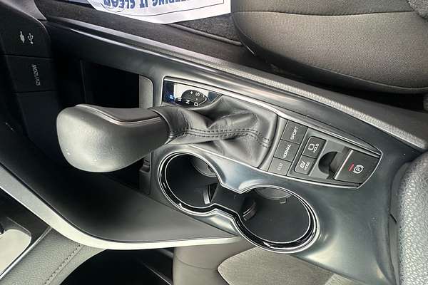 2020 Toyota Camry Ascent Sport