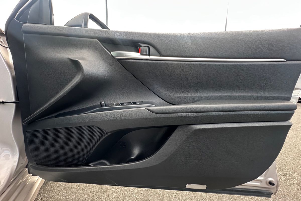 2020 Toyota Camry Ascent Sport