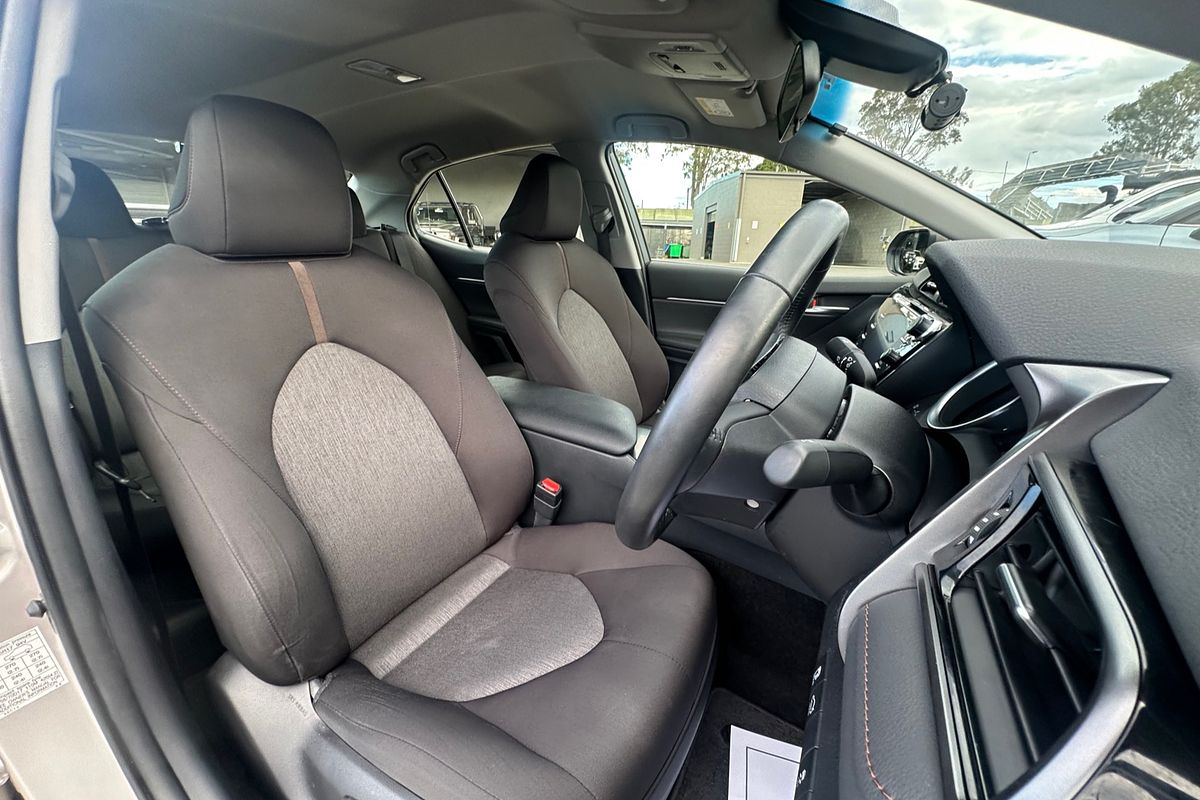 2020 Toyota Camry Ascent Sport